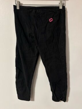Fiorucci Black Cotton Cropped Leggings Pink Lips Kiss on Bum Size S/P Small